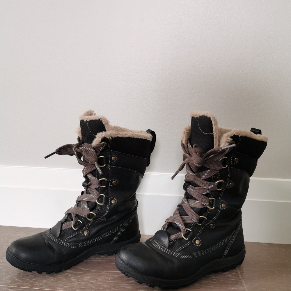 💜SALE 2/$50💜 TIMBERLAND Boots - Waterproof